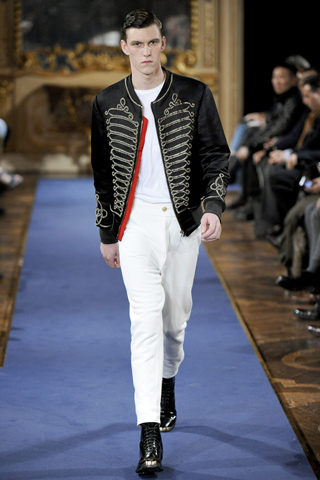 Alexander McQueen / - 2011-2012